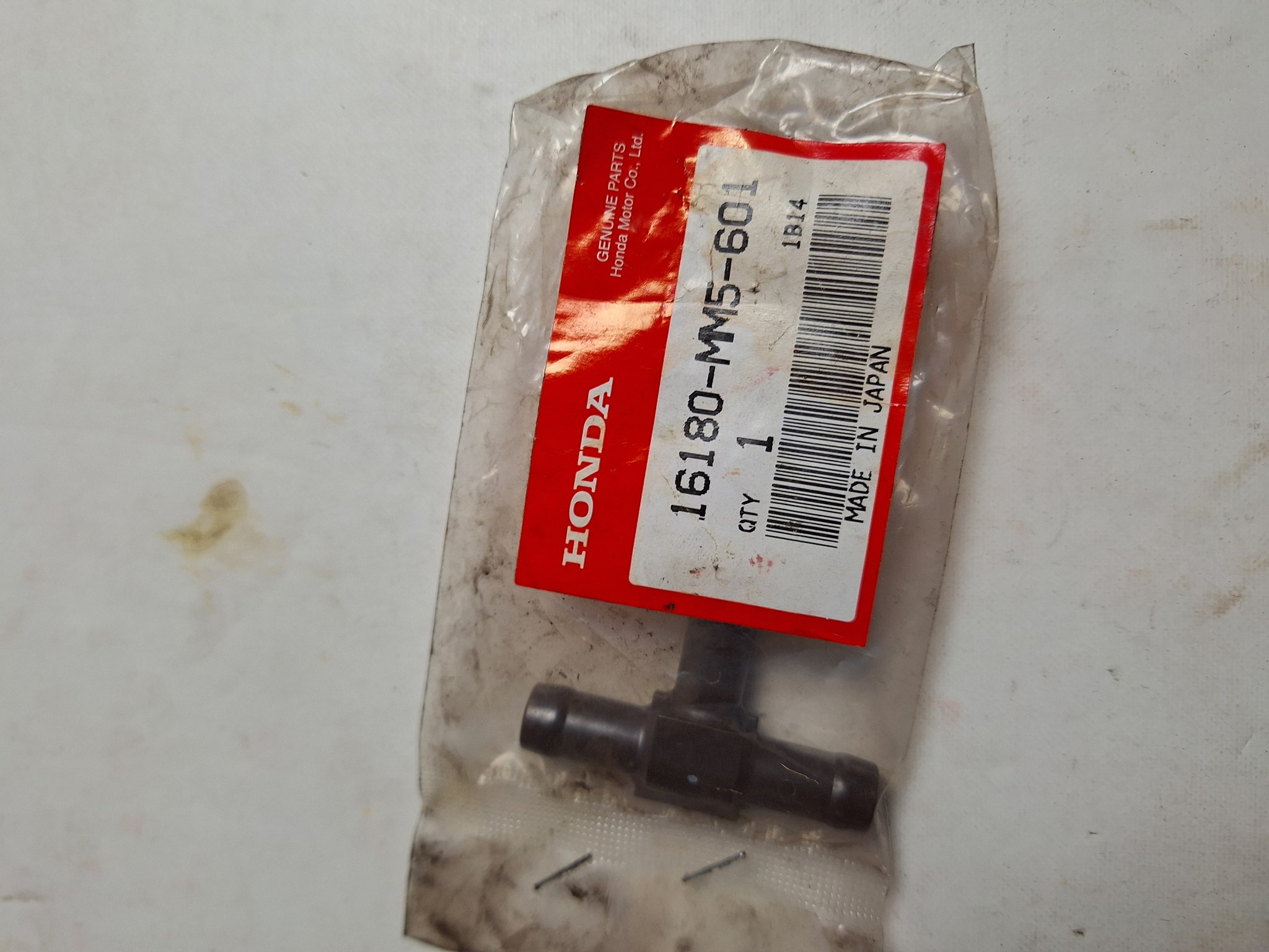 Picture of T-VERBINDUNG  16180-MM5-601  CBR 1000 F